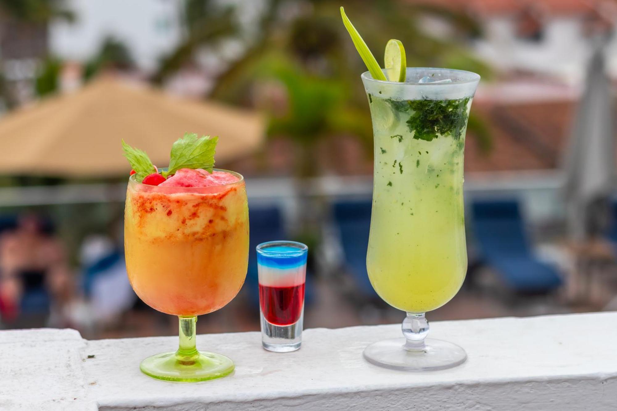 The Paramar Beachfront Boutique Hotel With Breakfast Included - Downtown Malecon 巴亞爾塔港 外观 照片
