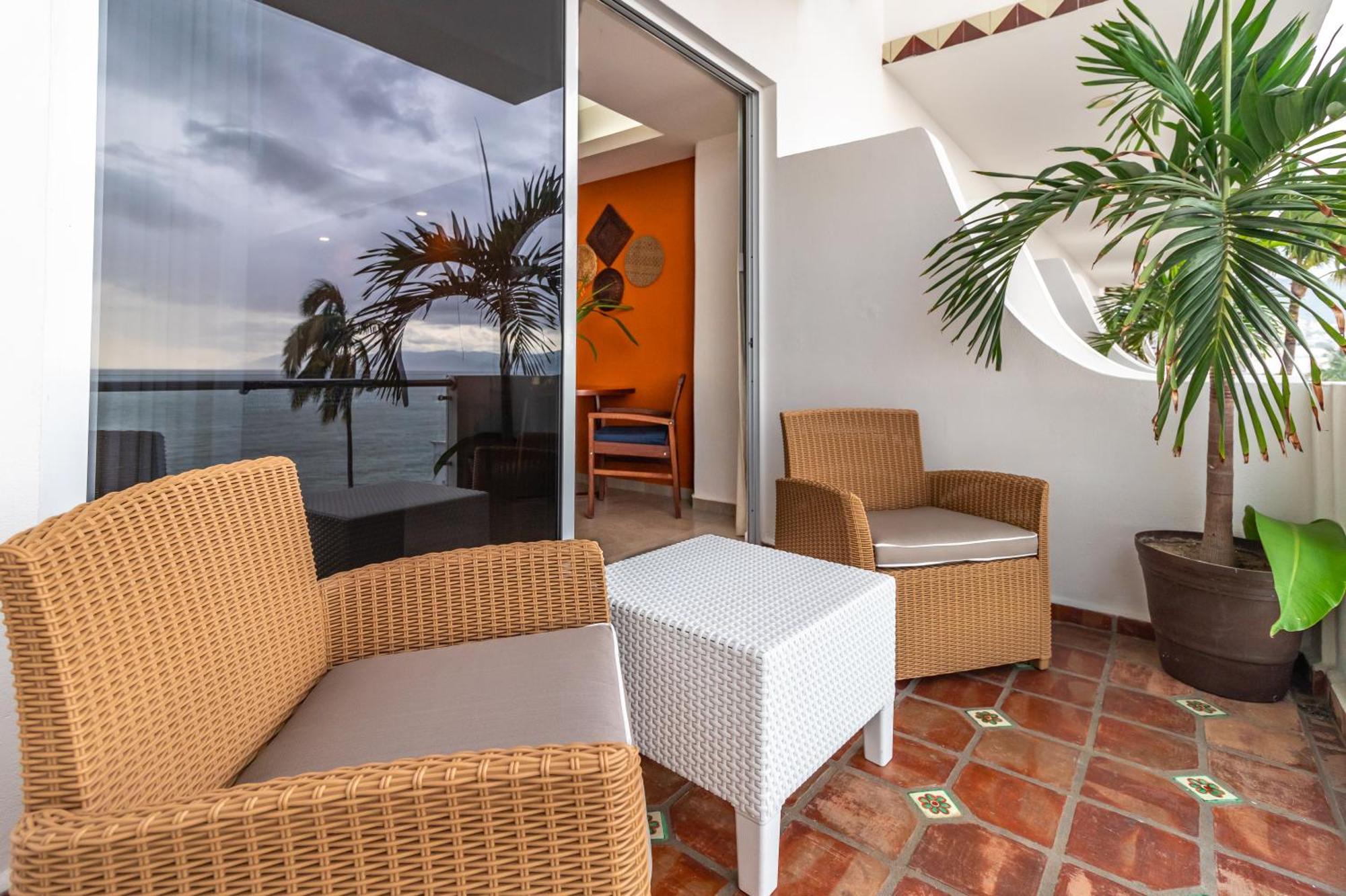 The Paramar Beachfront Boutique Hotel With Breakfast Included - Downtown Malecon 巴亞爾塔港 外观 照片