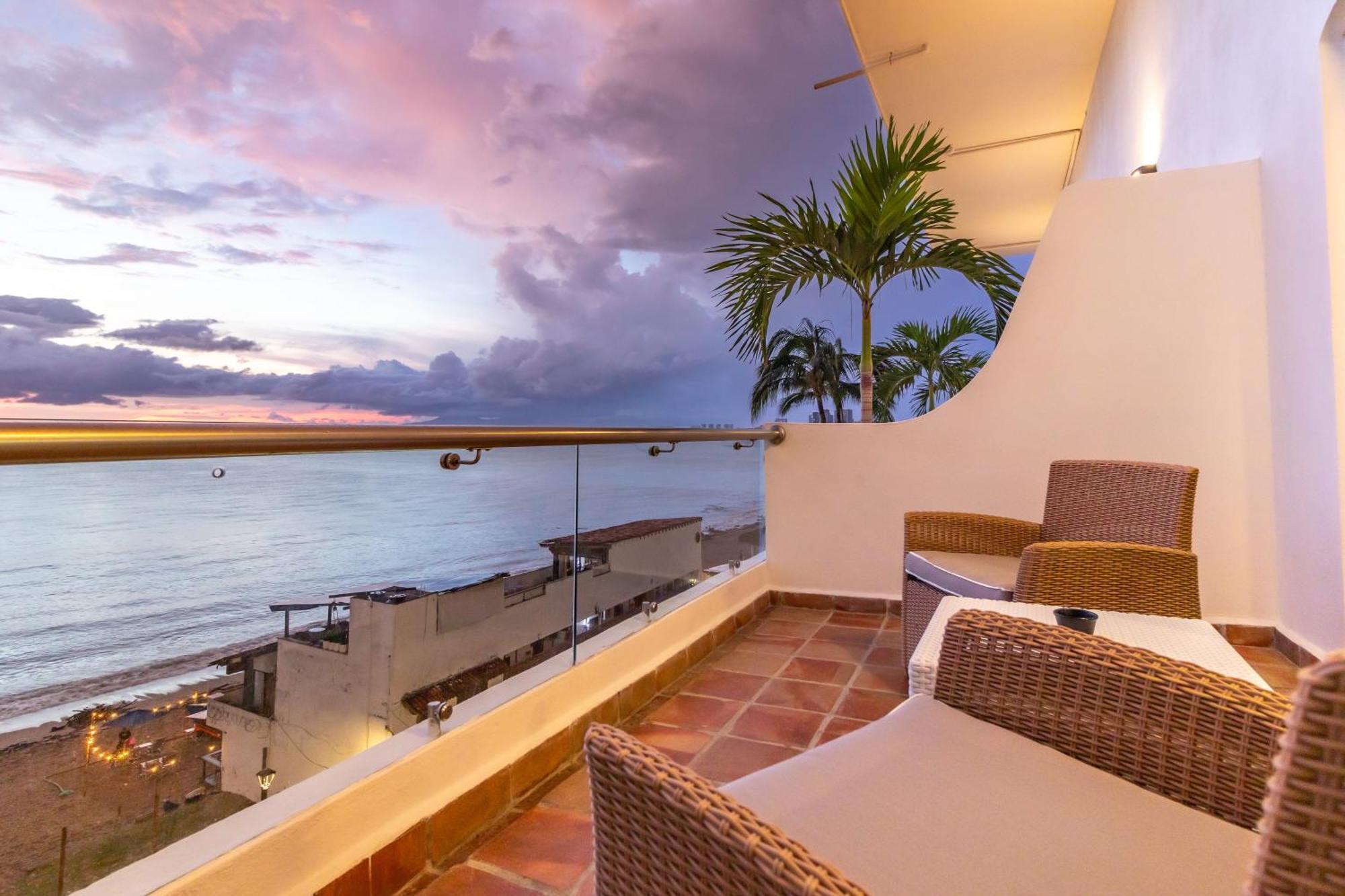 The Paramar Beachfront Boutique Hotel With Breakfast Included - Downtown Malecon 巴亞爾塔港 外观 照片