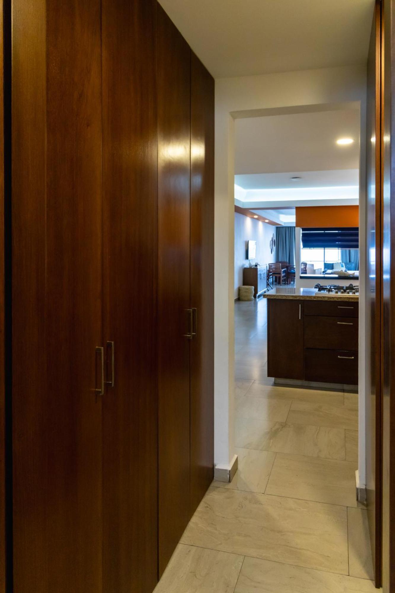The Paramar Beachfront Boutique Hotel With Breakfast Included - Downtown Malecon 巴亞爾塔港 外观 照片